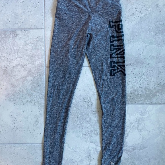 VS PINK Ultimate Legging Workout pants - Picture 2 of 3